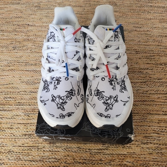ADIDAS Ultraboost DNA X Disney Goofy White Runners - Picture 8 of 8
